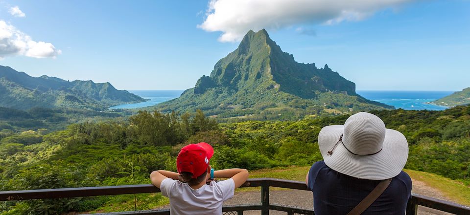 Voyage à Tahiti en famille via Moorea, Huahine et Rangiroa : une aventure avec les enfants entre rencontres, lagons et archéologie