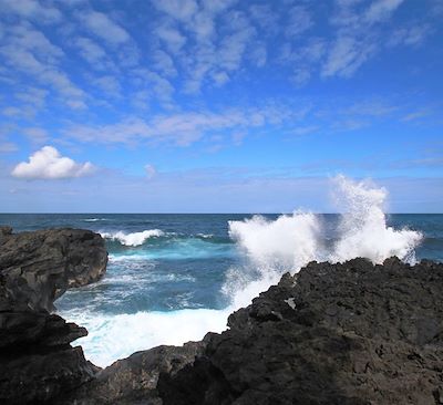 Paysages enchanteurs de la Réunion, rencontres et découvertes culinaires et plages idylliques de l'île Maurice