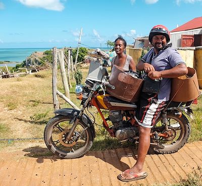 Découverte en scooter, à pied et en bateau des quatre coins de Rodrigues, petite perle perdue dans l'océan Indien !