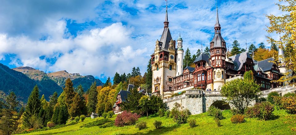 Un itinéraire entre Carpates, Transylvanie et Bucovine, mêlant randonnées, villages traditionnels et culture roumaine