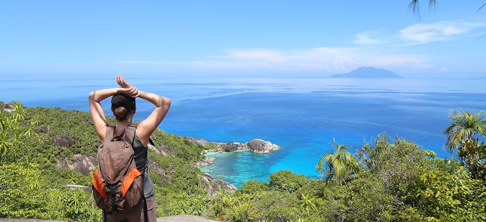 Mahé, Praslin, La Digue: randonnées à travers jungle luxuriante et plages désertes, et fin de séjour paradisiaque à l'île au Cerf