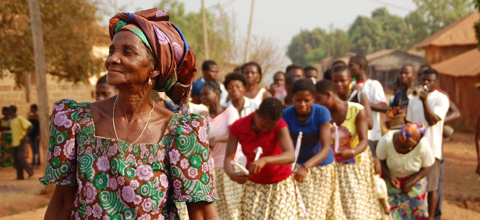 Découverte Nord-Sud du Togo: Randos dans la forêt de Kouma Konda et dans le Pays Tamberma, Safari et Immersion dans les villages  