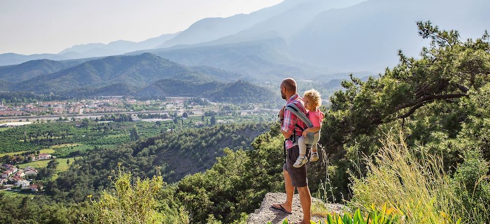 Embarquez en Lycie pour une aventure unique en famille, d’Antalya à Fethye le long de la mer Méditerranée