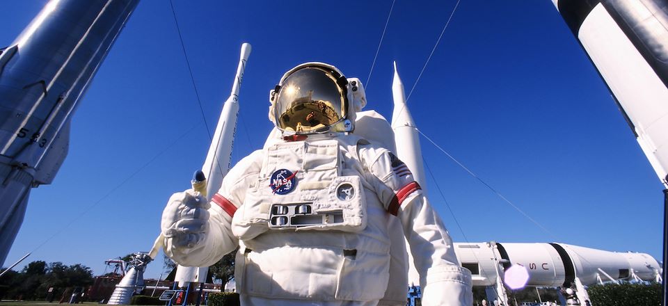 Voyage dans l'histoire et l'actualité de la conquête spatiale, en compagnie du troisième astronaute français, Michel Tognini