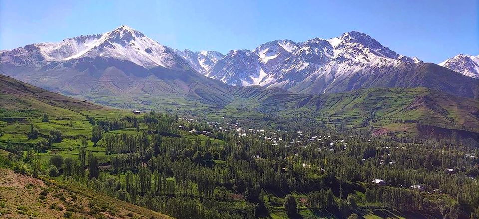 Circuit Ouzbékistan en train du désert Kyzyl Kum à Boukhara, Samarcande et randonnée dans les Monts Hissar