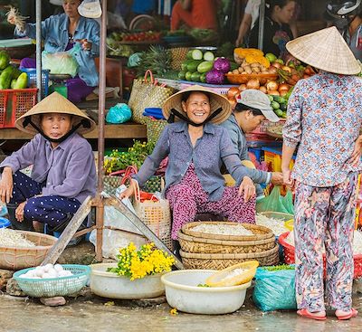 Visitez les trois joyaux d’Asie réunis en un voyage inoubliable : Vietnam, Laos et Cambodge.