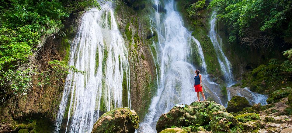 Au coeur du Pacifique, randonnées en forêt, rencontres authentiques et eaux translucides du bout du monde 