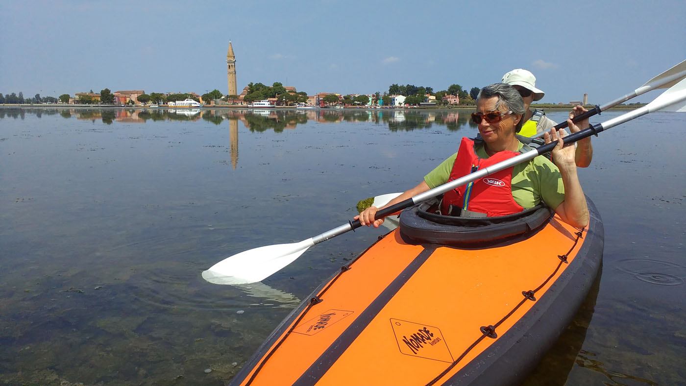 Exploration en kayak des nombreuses îles de la lagune à Venise