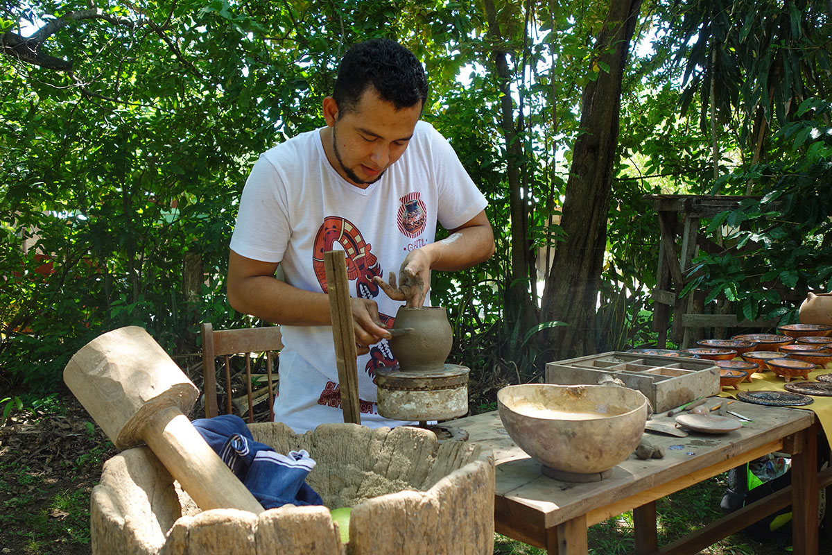 Atelier de poterie à la Finca Zanja Negra au Guanacaste