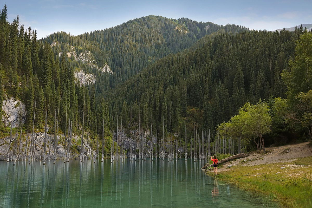 Le lac Kaindy au Kazakhstan