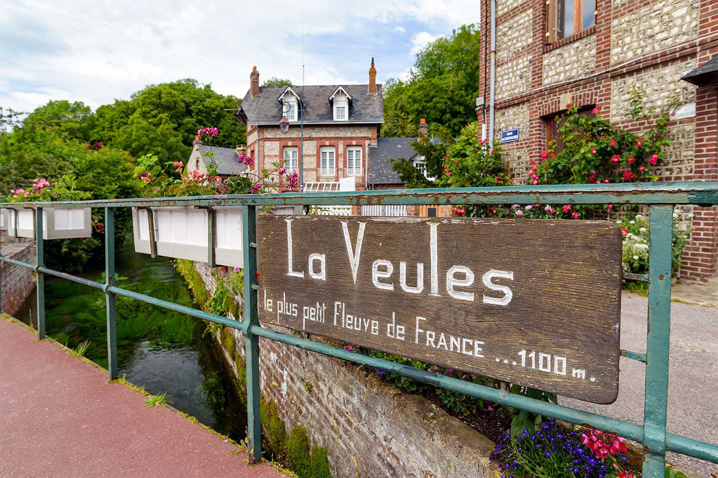 La Veules à Veules-les-Roses, le plus petit fleuve de France