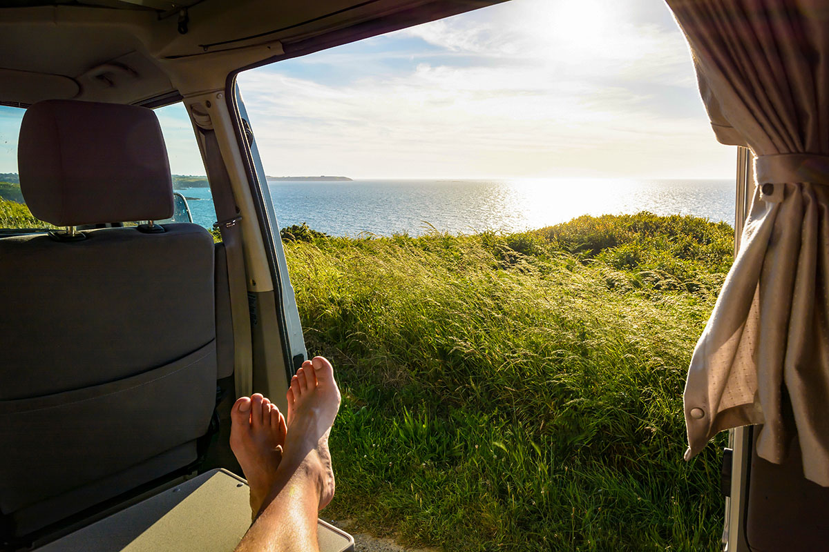 Intérieur d'un campervan en Bretagne