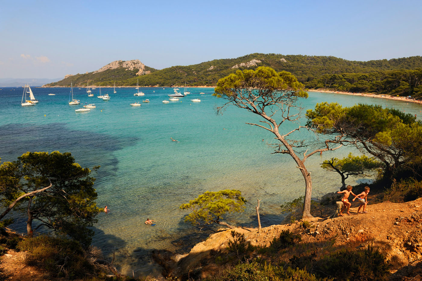 La plage Notre-Dame sur l'île de Porquerolles dans le Var