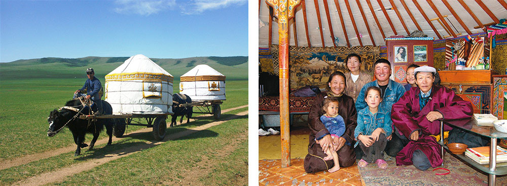 1-Yourtes tirées par des yaks dans les steppes mongoles2-Famille mongole sous une yourte